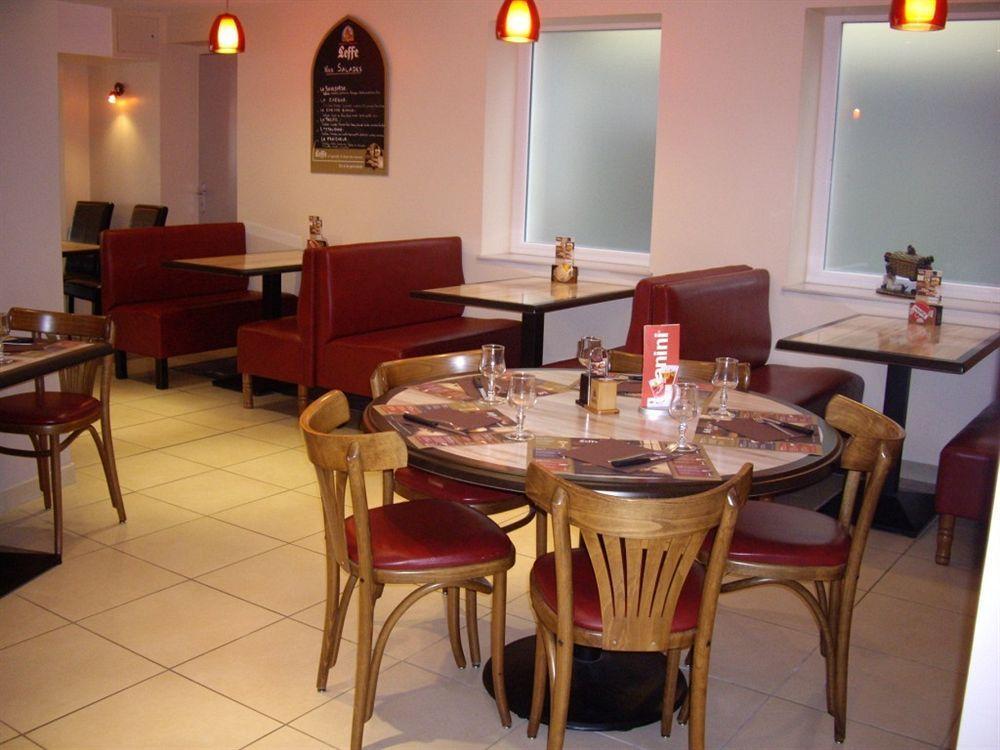 Logis-Hotel & Restaurant Le Carnot Bolbec Bagian luar foto